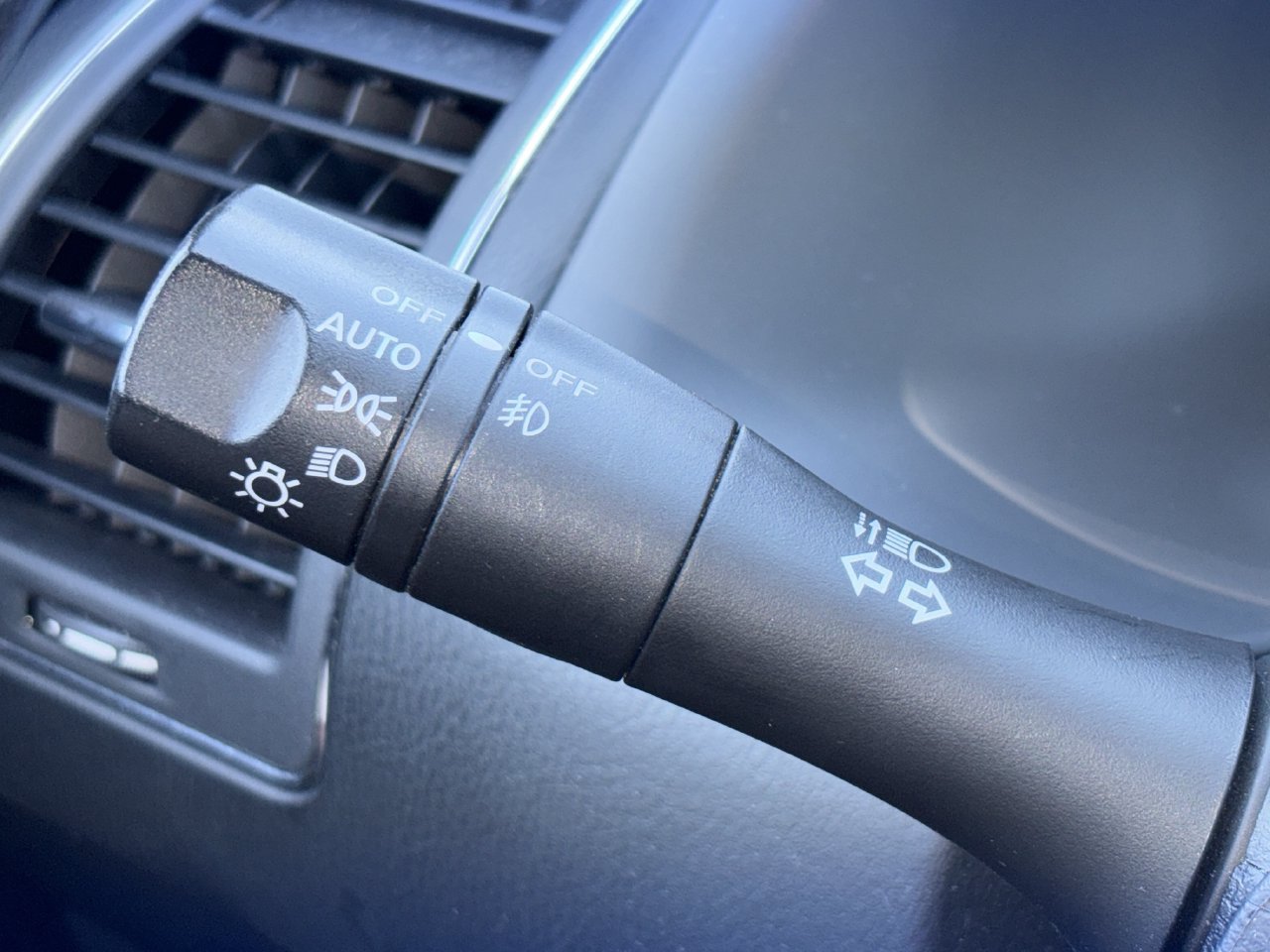 Used 2023 Nissan Armada SV AWD/4WD image 12