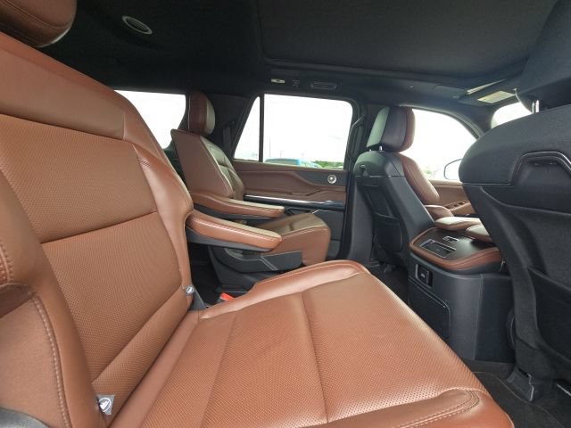 Used 2025 Lincoln Navigator L Reserve AWD/4WD image 18