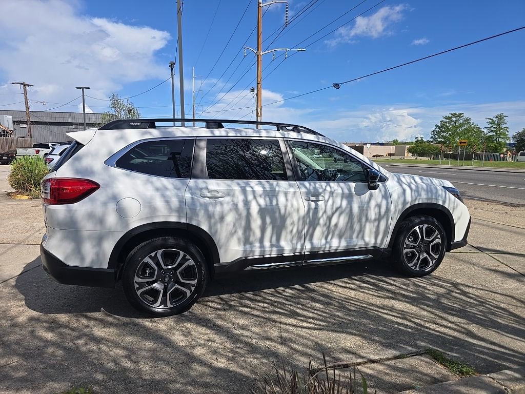 Certified 2025 Subaru Ascent Limited w/ Popular Package #2 image 4