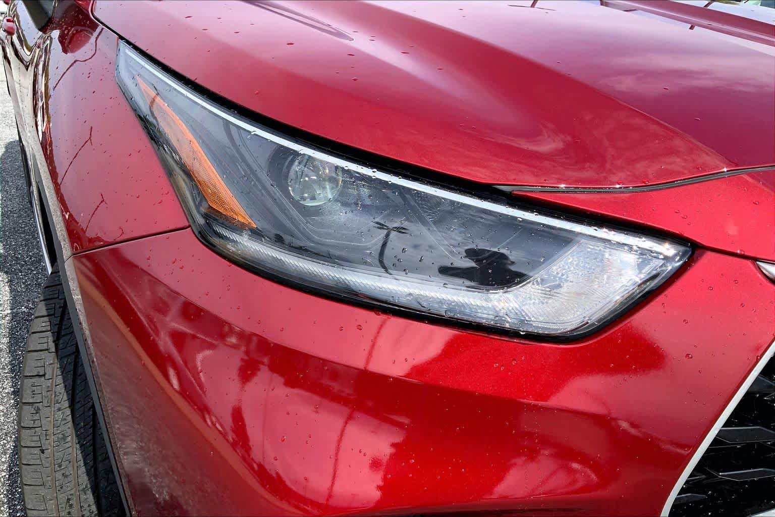 Used 2021 Toyota Highlander XLE FWD image 27