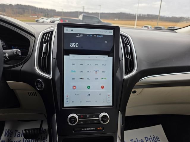 Used 2022 Ford Edge Titanium image 17