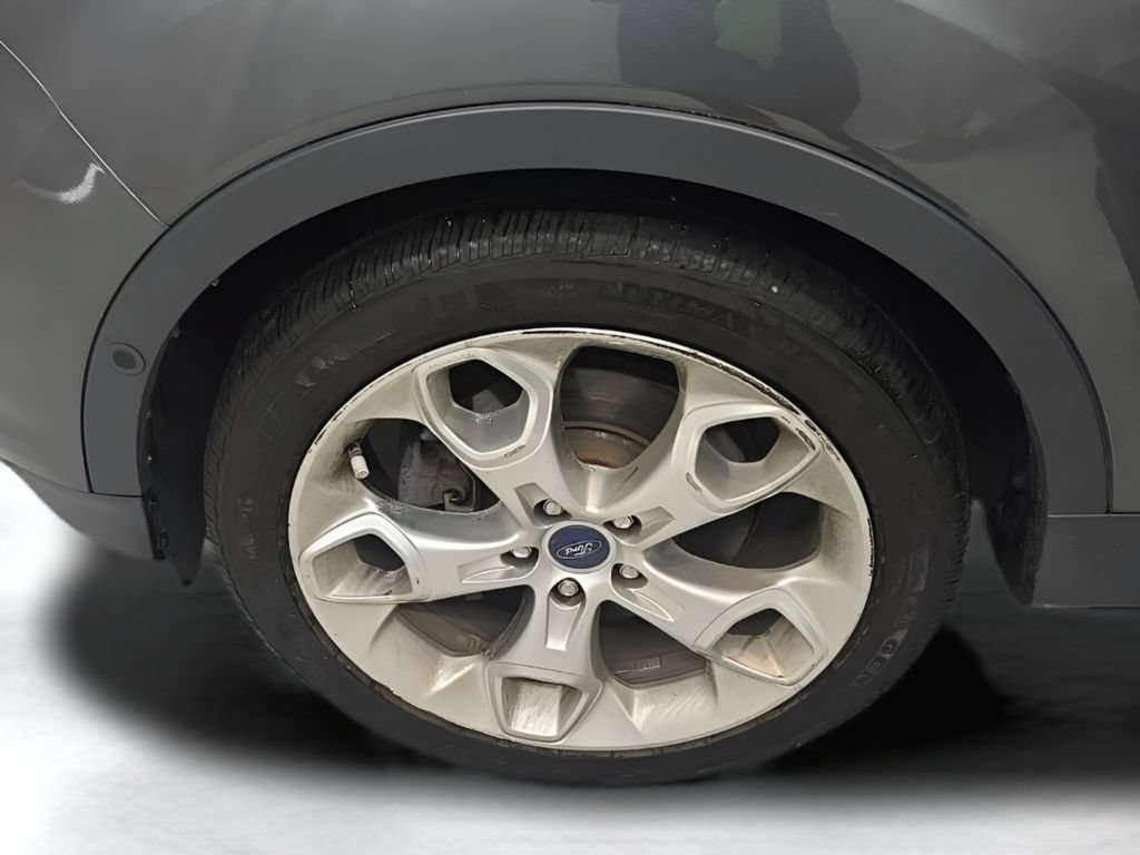 Used 2016 Ford Escape Titanium w/ Equipment Group 301A AWD/4WD image 41