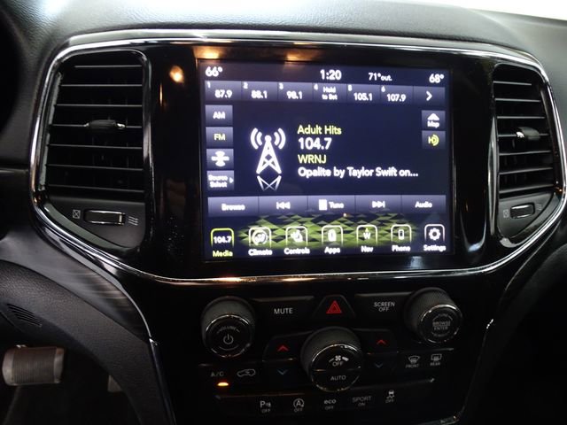 Certified 2022 Jeep Grand Cherokee Laredo X image 12