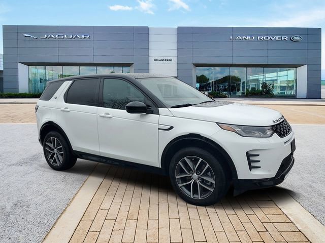 Used 2025 Land Rover Discovery Sport Dynamic SE AWD/4WD image 3