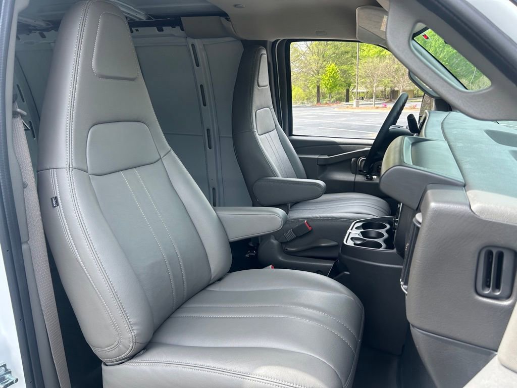New 2026 Chevrolet Express 2500 Extended image 40