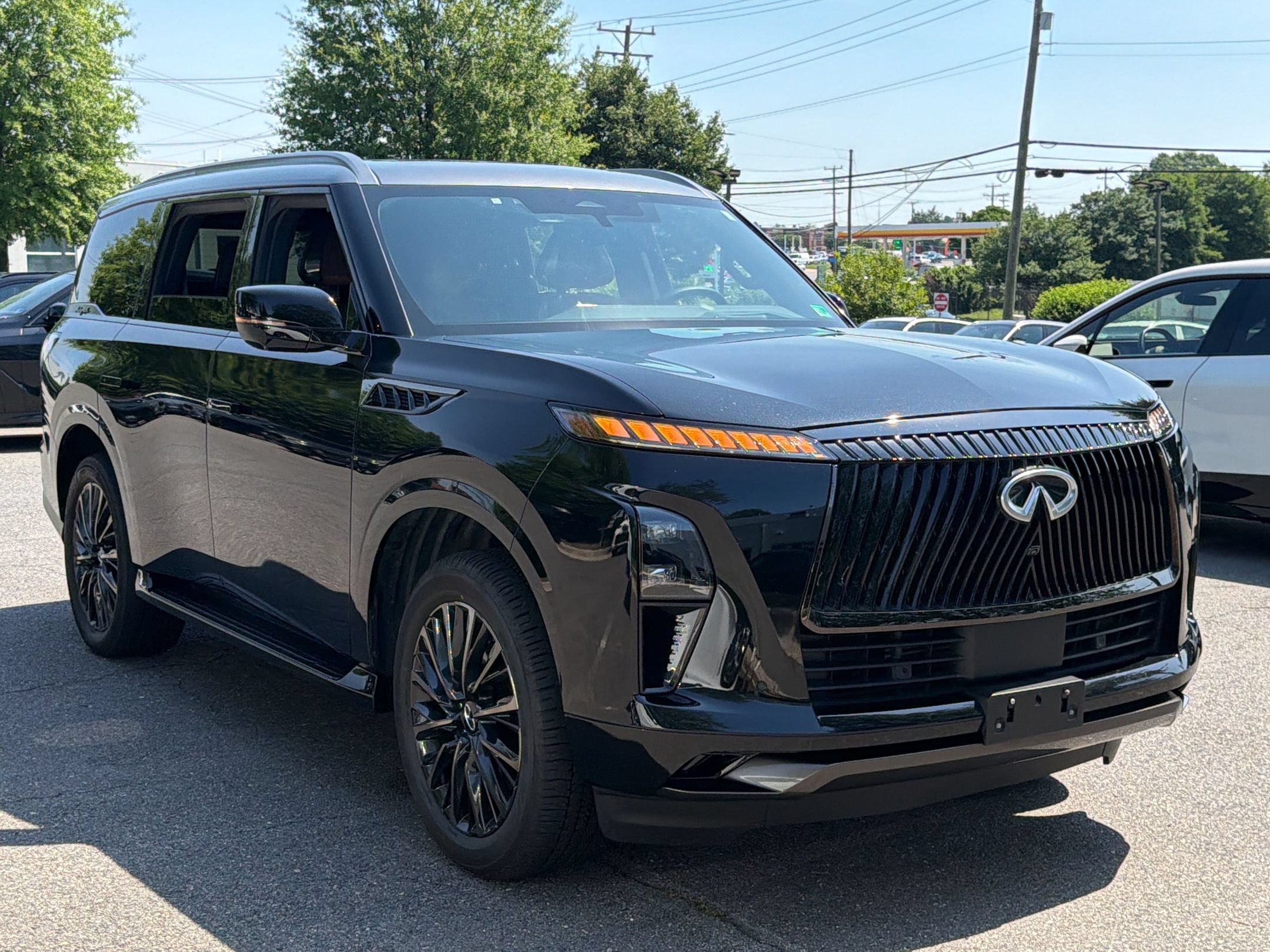 Used 2025 INFINITI QX80 Autograph AWD/4WD image 7