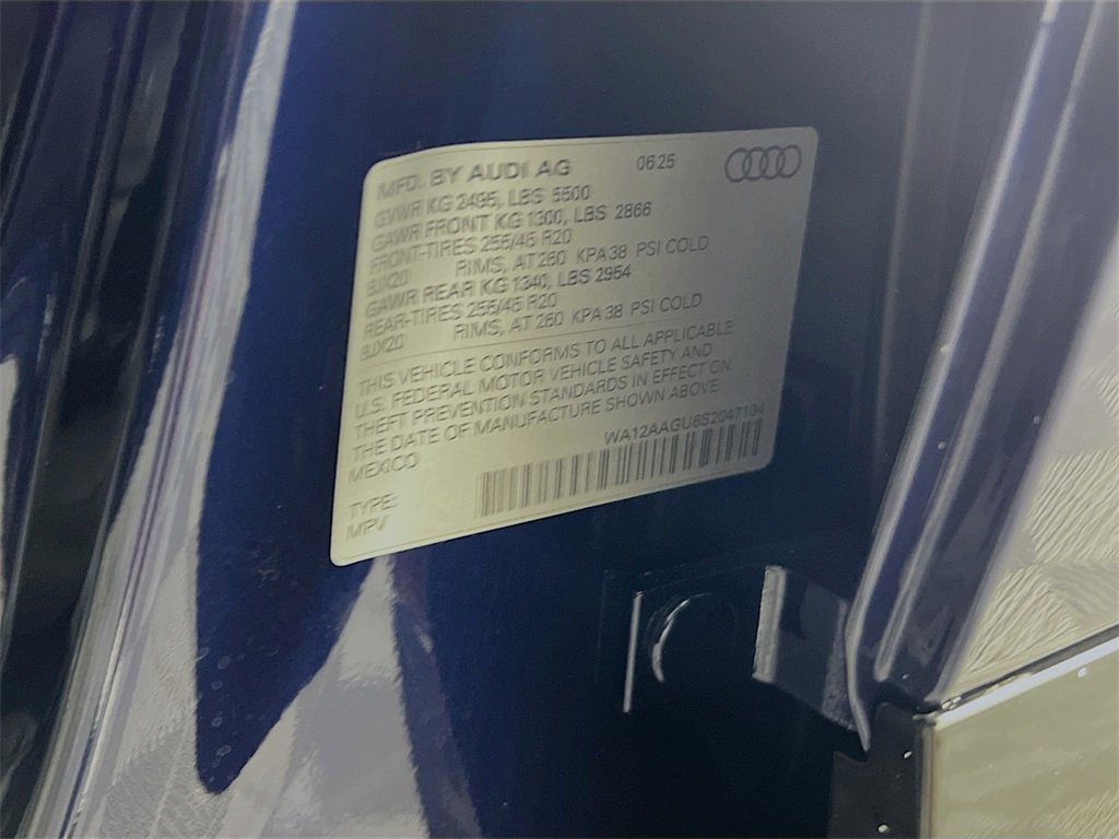 New 2025 Audi Q5 Premium Plus image 32