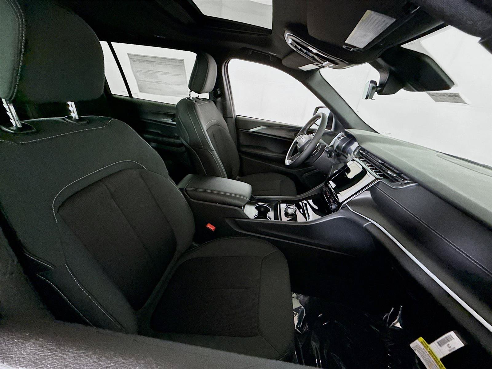 New 2026 Jeep Grand Cherokee L 4WD image 22