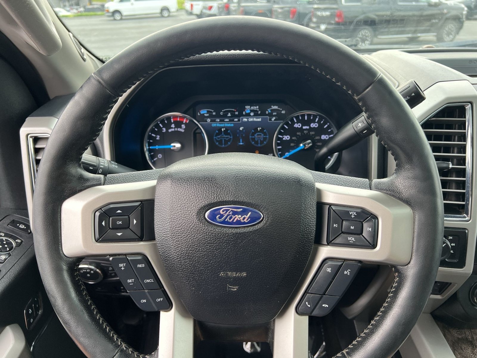 Used 2017 Ford F250 Lariat w/ Lariat Ultimate Package AWD/4WD image 16
