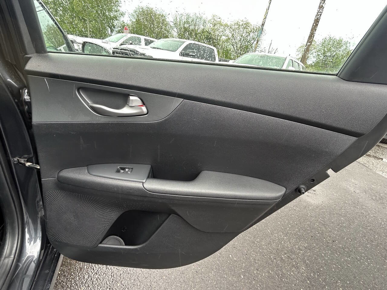 Used 2020 Kia Forte LXS FWD image 14