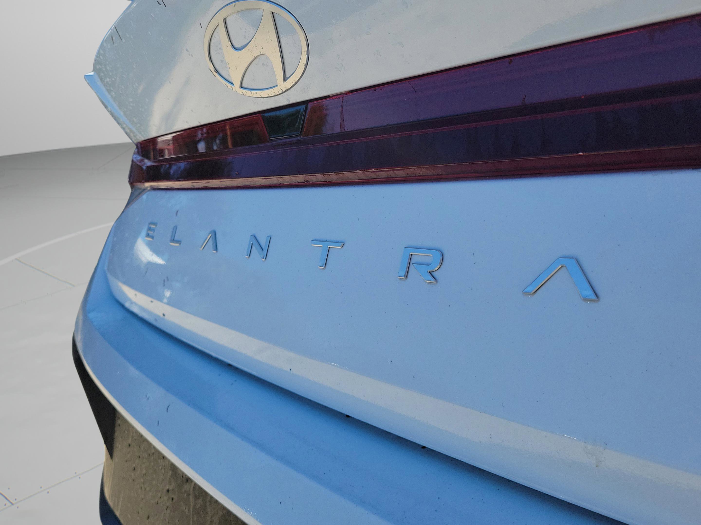 New 2026 Hyundai Elantra SE image 29