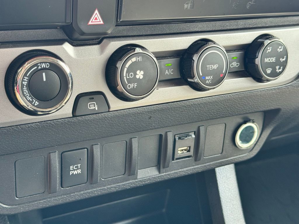 Used 2020 Toyota Tacoma SR image 21