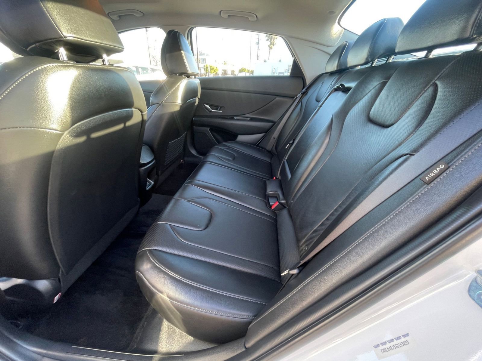 Used 2025 Hyundai Elantra Limited image 29