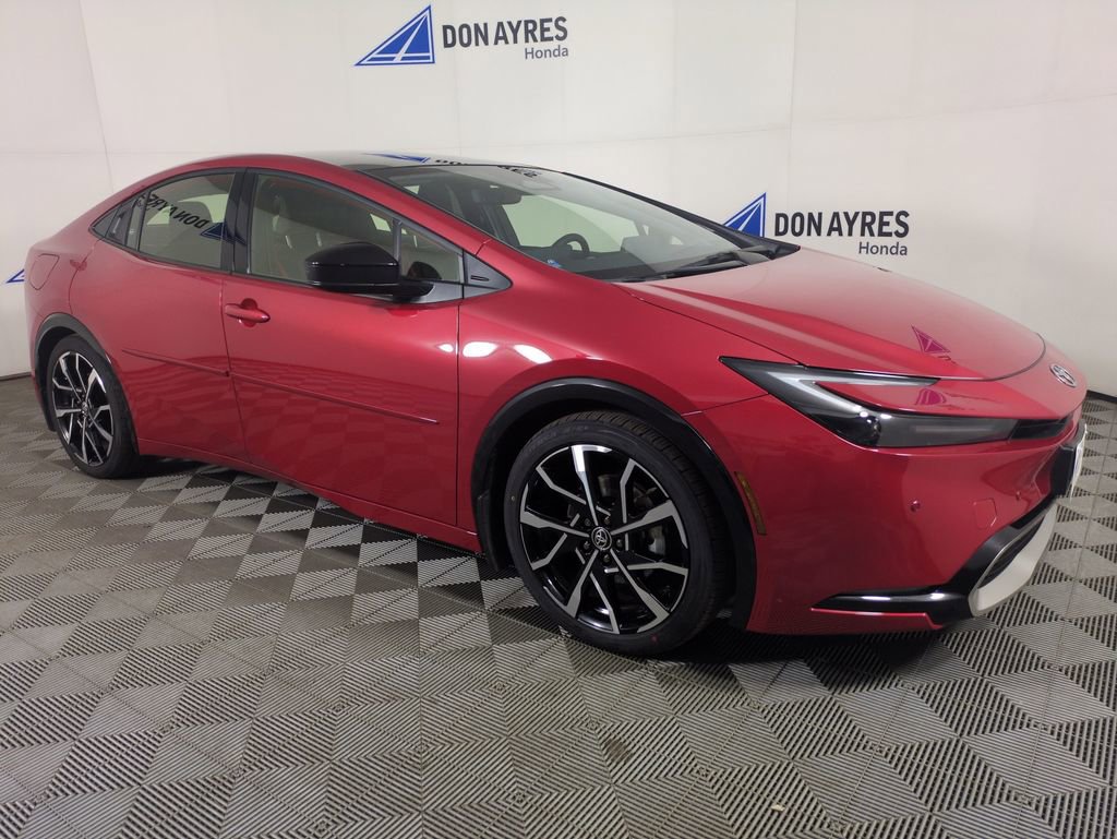 Used 2024 Toyota Prius Prime FWD image 10