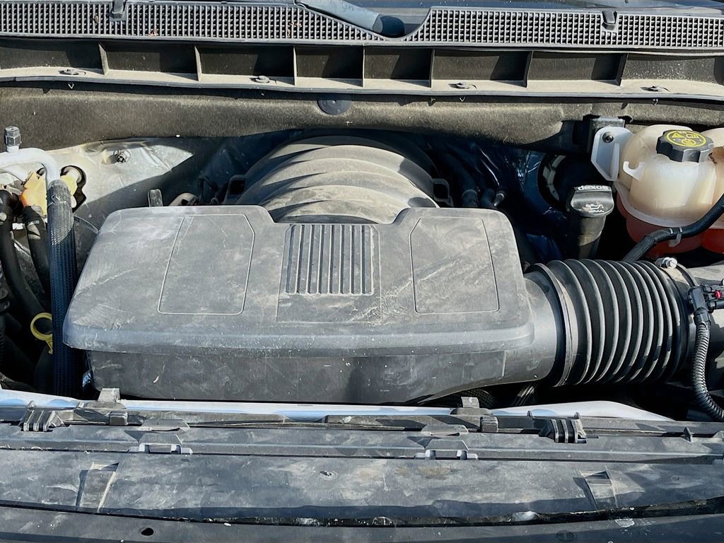 Used 2022 Chevrolet Tahoe Z71 w/ Luxury Package AWD/4WD image 33