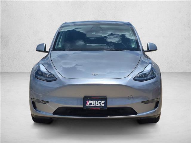 Used 2025 Tesla Model Y Long Range AWD/4WD image 2