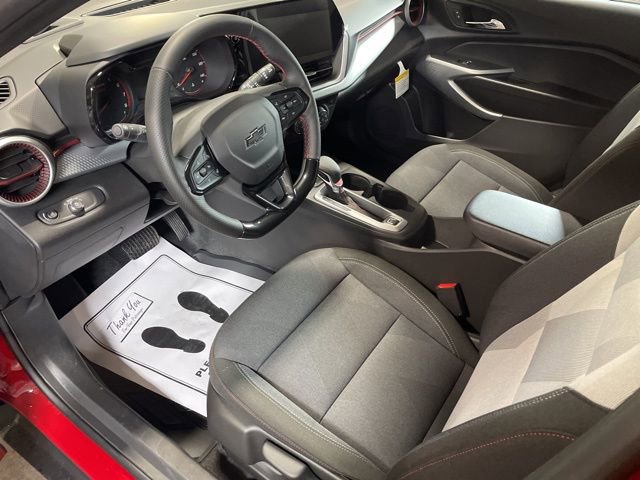 New 2026 Chevrolet Trax RS w/ Sunroof Package image 13