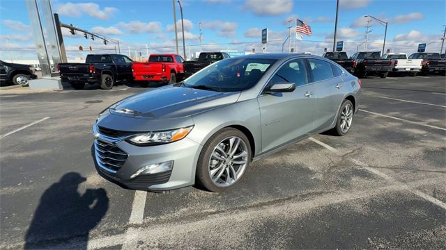 Used 2025 Chevrolet Malibu LT w/ LPO, Floor Liner Package image 4