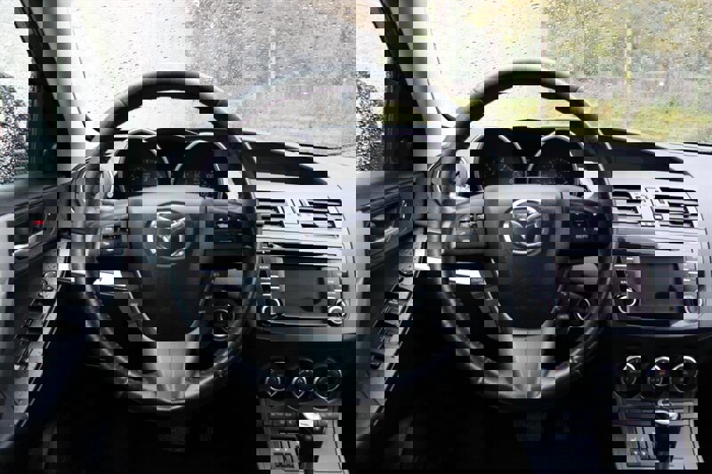 Used 2013 MAZDA MAZDA3 i Grand Touring image 18