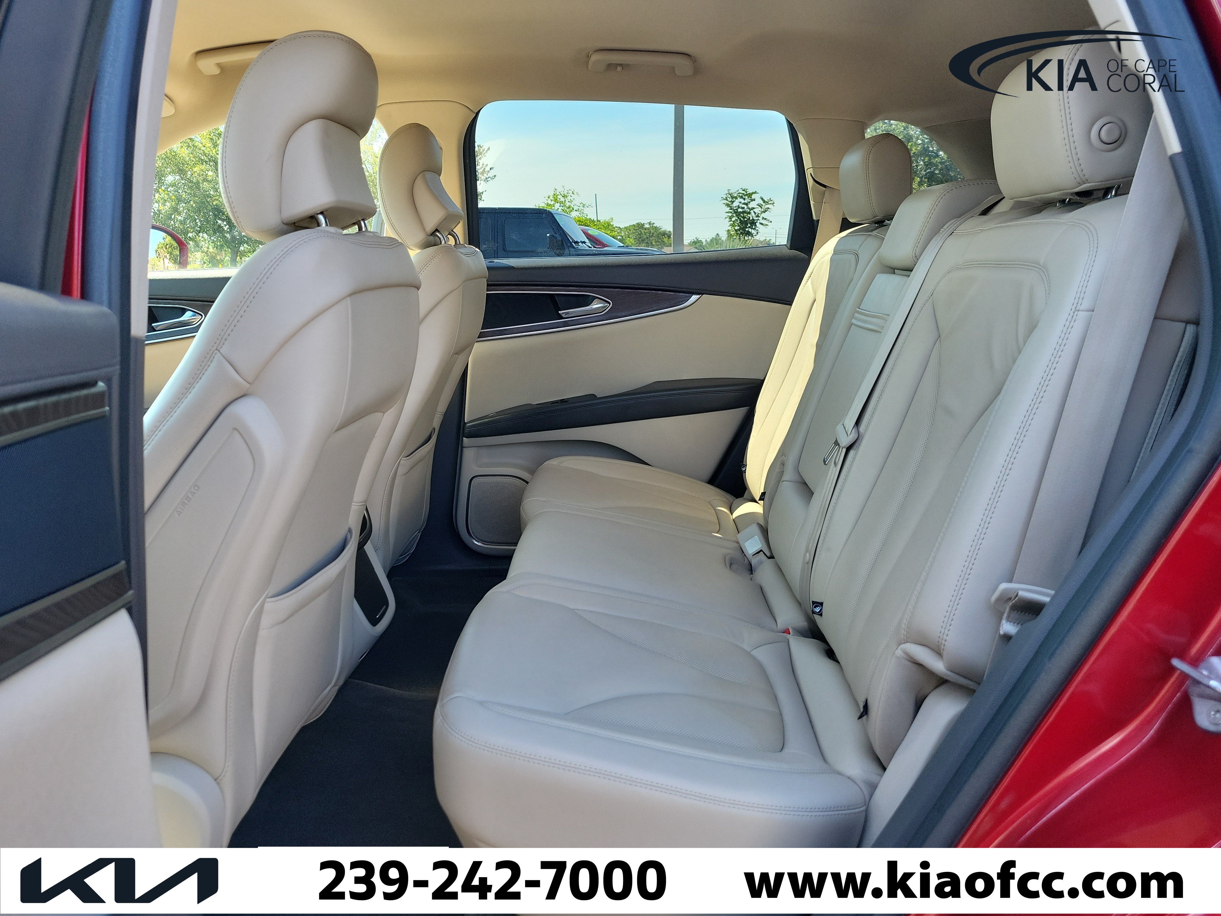 Used 2018 Lincoln MKX Select w/ Select Plus Package FWD image 13