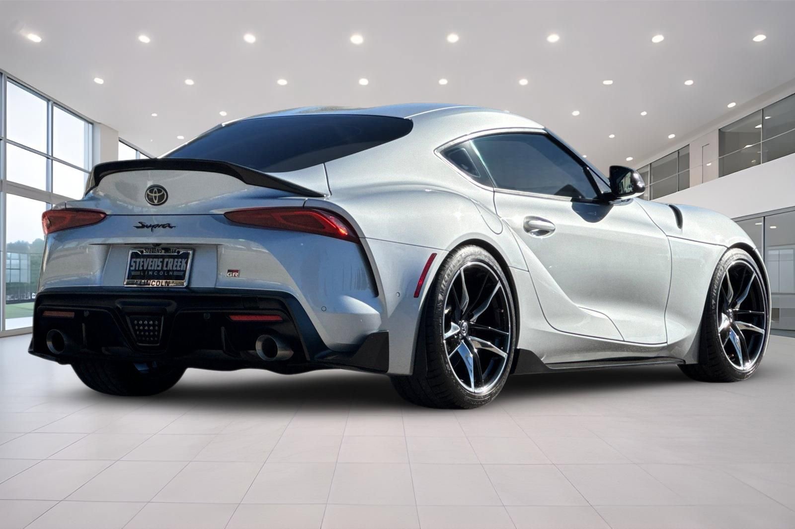 Used 2022 Toyota Supra Premium w/ Driver Assist Package RWD image 4