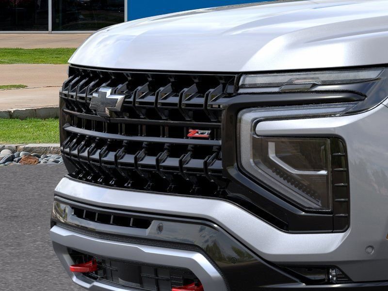 New 2026 Chevrolet Suburban Z71 w/ Comfort Package AWD/4WD image 13