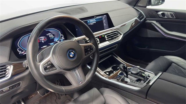 Used 2023 BMW X5 xDrive45e w/ M Sport Package image 16