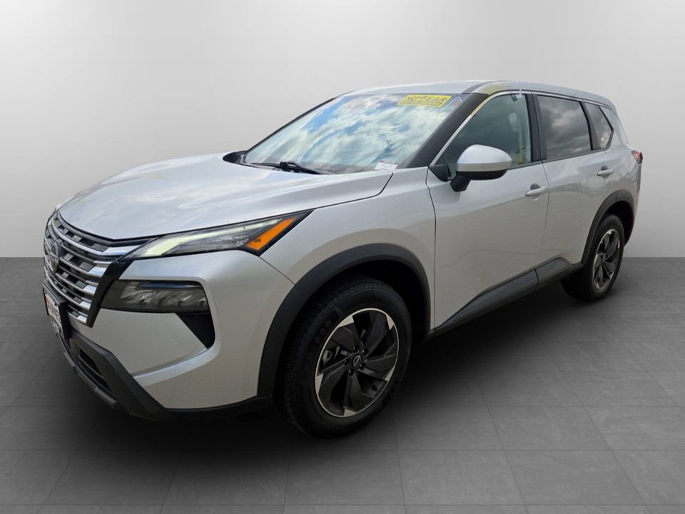 Used 2024 Nissan Rogue SV FWD image 12