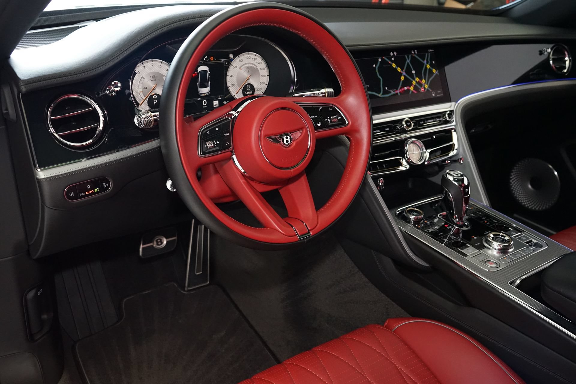 Used 2022 Bentley Flying Spur Plug-In Hybrid AWD/4WD image 9