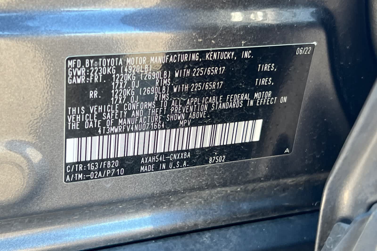 Certified 2022 Toyota RAV4 LE AWD/4WD image 33