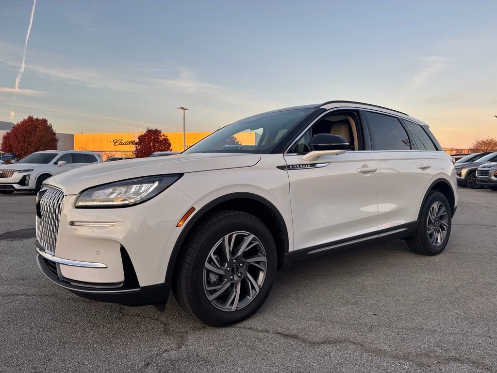 Used 2025 Lincoln Corsair AWD w/ Equipment Group 101A