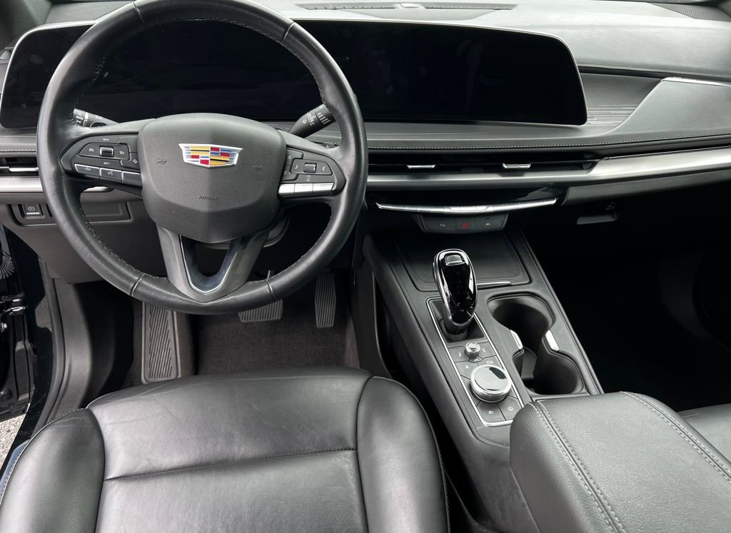 Used 2024 Cadillac XT4 Premium Luxury image 21