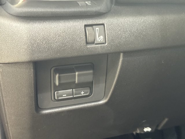 New 2026 GMC Canyon Elevation w/ Convenience Package RWD image 35