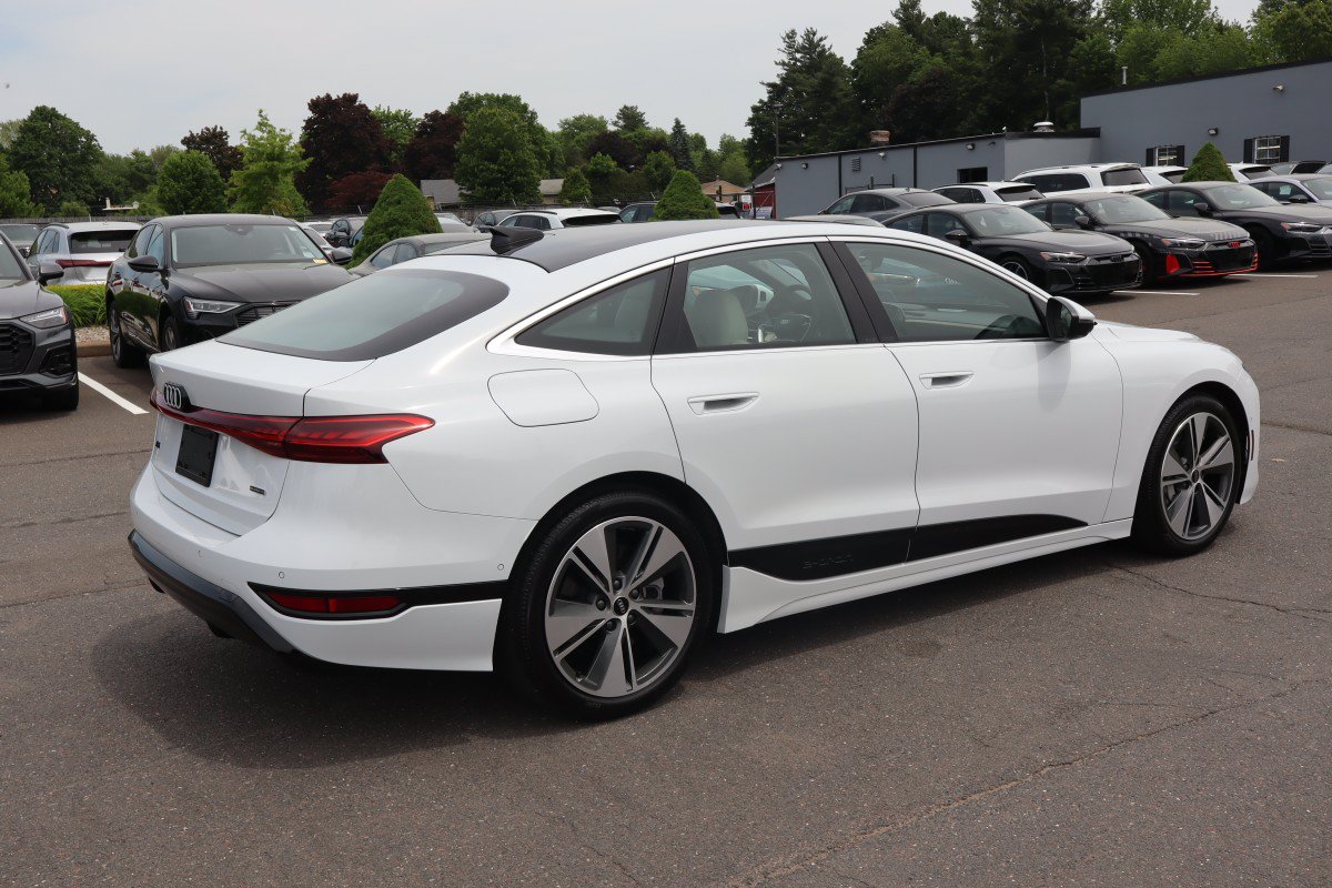 Used 2025 Audi A6 e-tron Prestige w/ Beige Warm Weather Package AWD/4WD image 5