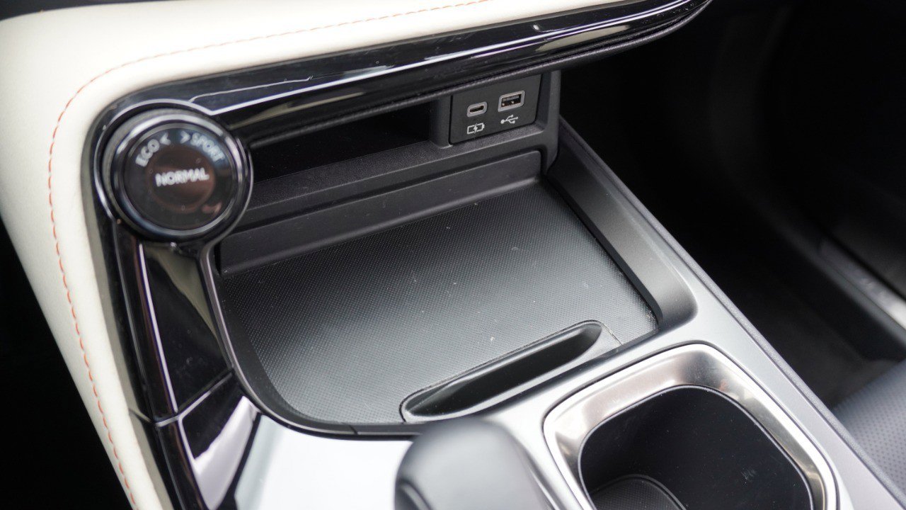 Certified 2023 Lexus NX 250 FWD w/ Towing Package (2000 Lbs) image 19