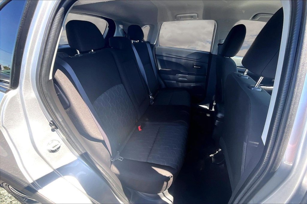 Used 2025 Mitsubishi Outlander Sport ES AWD/4WD image 25