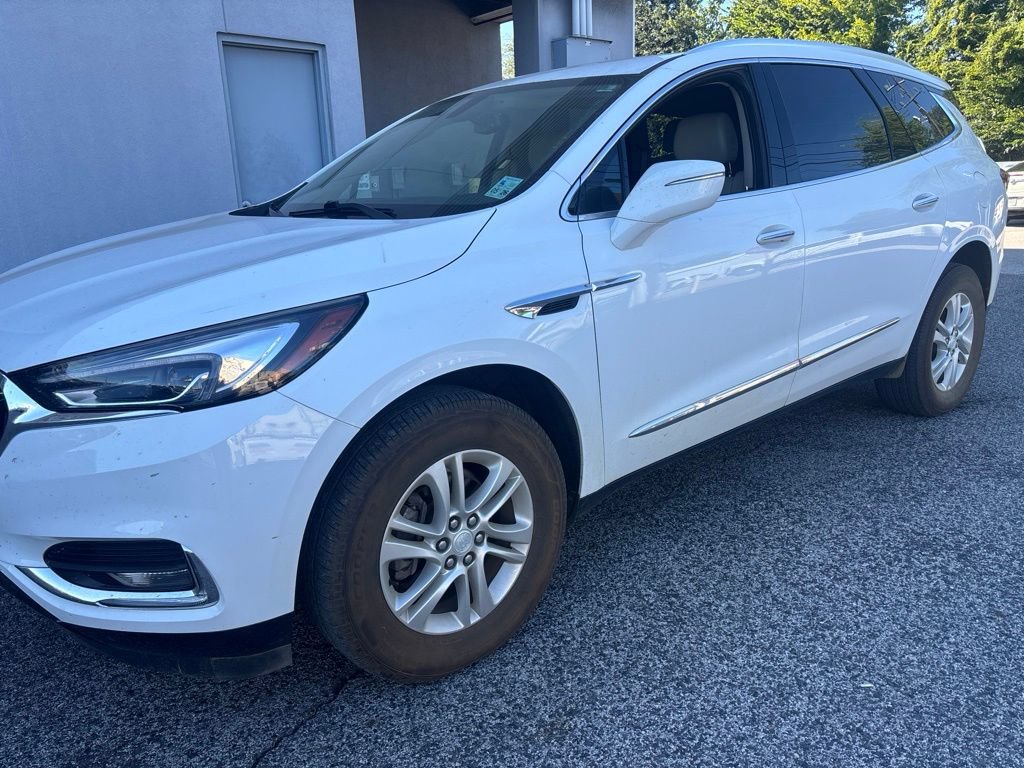 Used 2019 Buick Enclave Essence FWD image 1