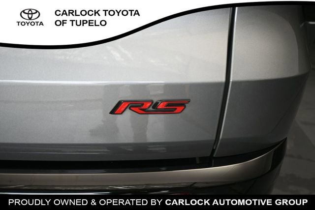 Used 2025 Chevrolet Traverse RS w/ LPO, Cargo Package FWD image 44