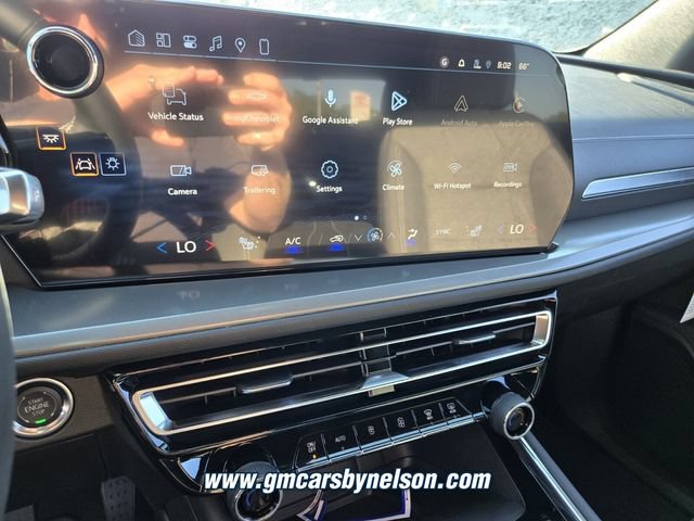 New 2027 Chevrolet Traverse LT w/ Driver Confidence Package FWD image 10