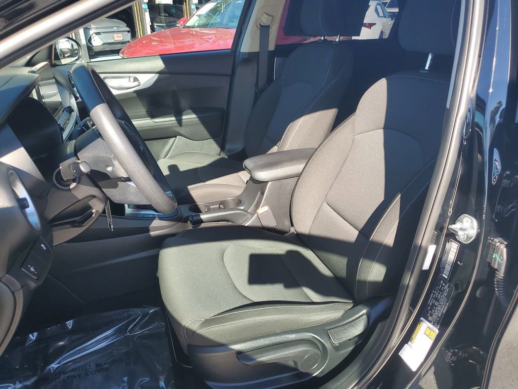 Used 2024 Kia Forte LXS image 13