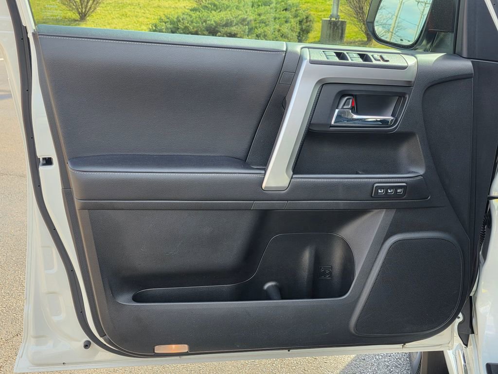 Used 2023 Toyota 4Runner Limited image 13