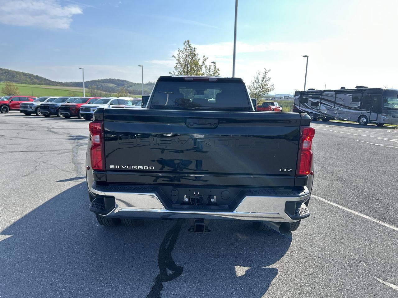 New 2026 Chevrolet Silverado 3500 LTZ w/ LTZ Convenience Package AWD/4WD image 6