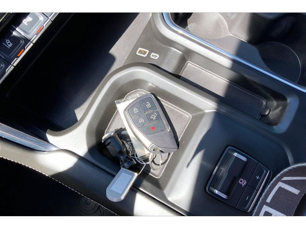 Used 2025 GMC Sierra 3500 Denali Ultimate AWD/4WD image 14