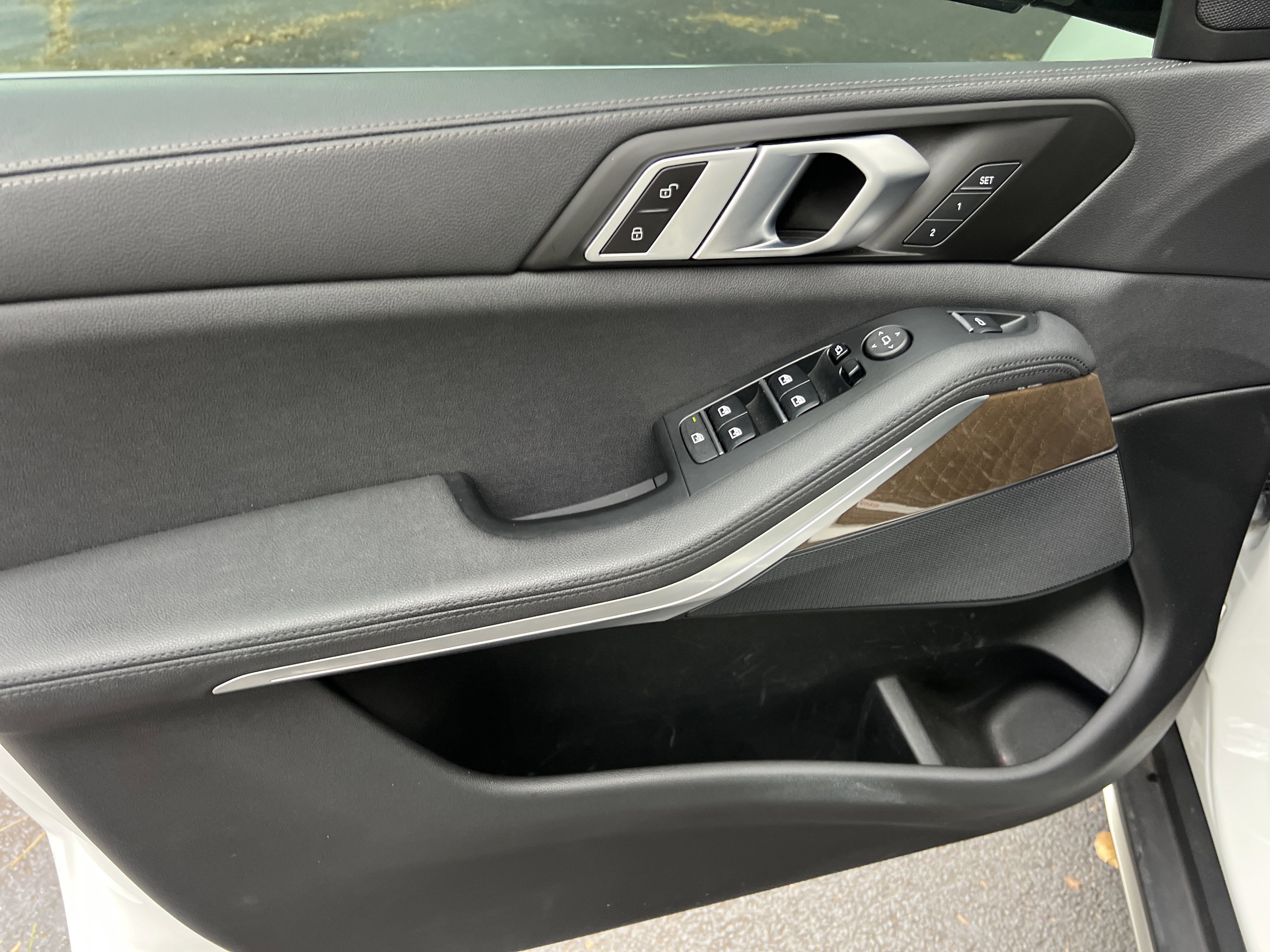 Used 2021 BMW X5 sDrive40i w/ Convenience Package image 11