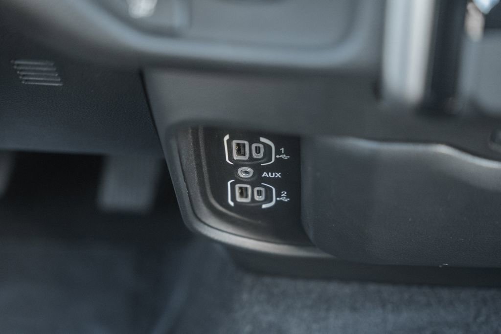 Used 2025 RAM 1500 Laramie image 26