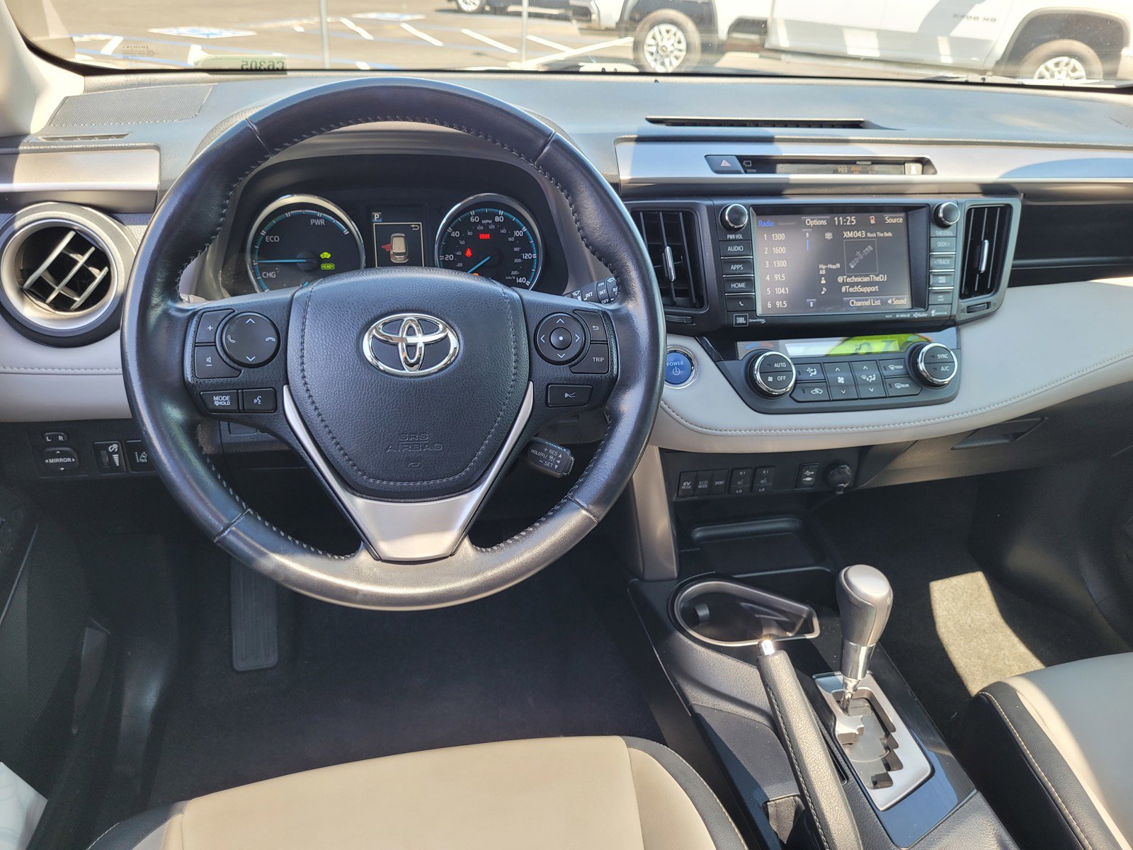 Used 2016 Toyota RAV4 Limited w/ Advanced Technology Package AWD/4WD image 18