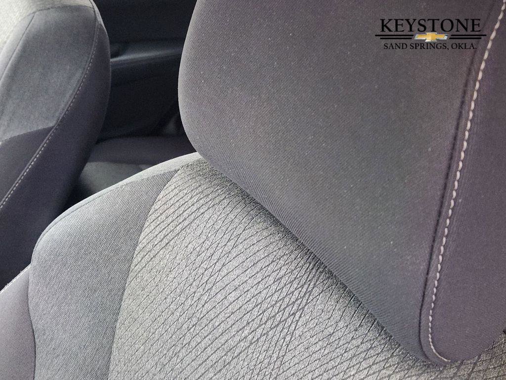 Used 2024 Nissan Rogue SV image 15