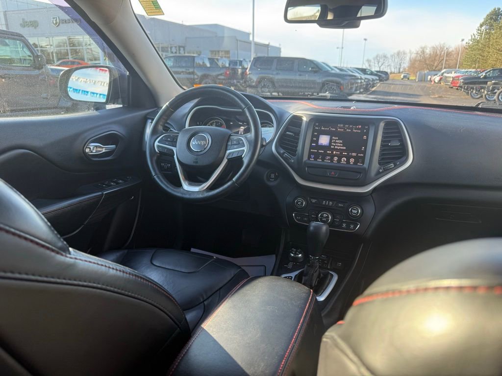 Used 2016 Jeep Cherokee Trailhawk w/ Comfort/Convenience Group image 53