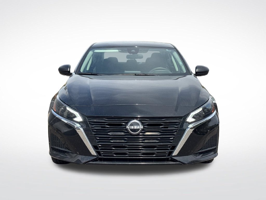 Used 2025 Nissan Altima 2.5 SV AWD/4WD image 10