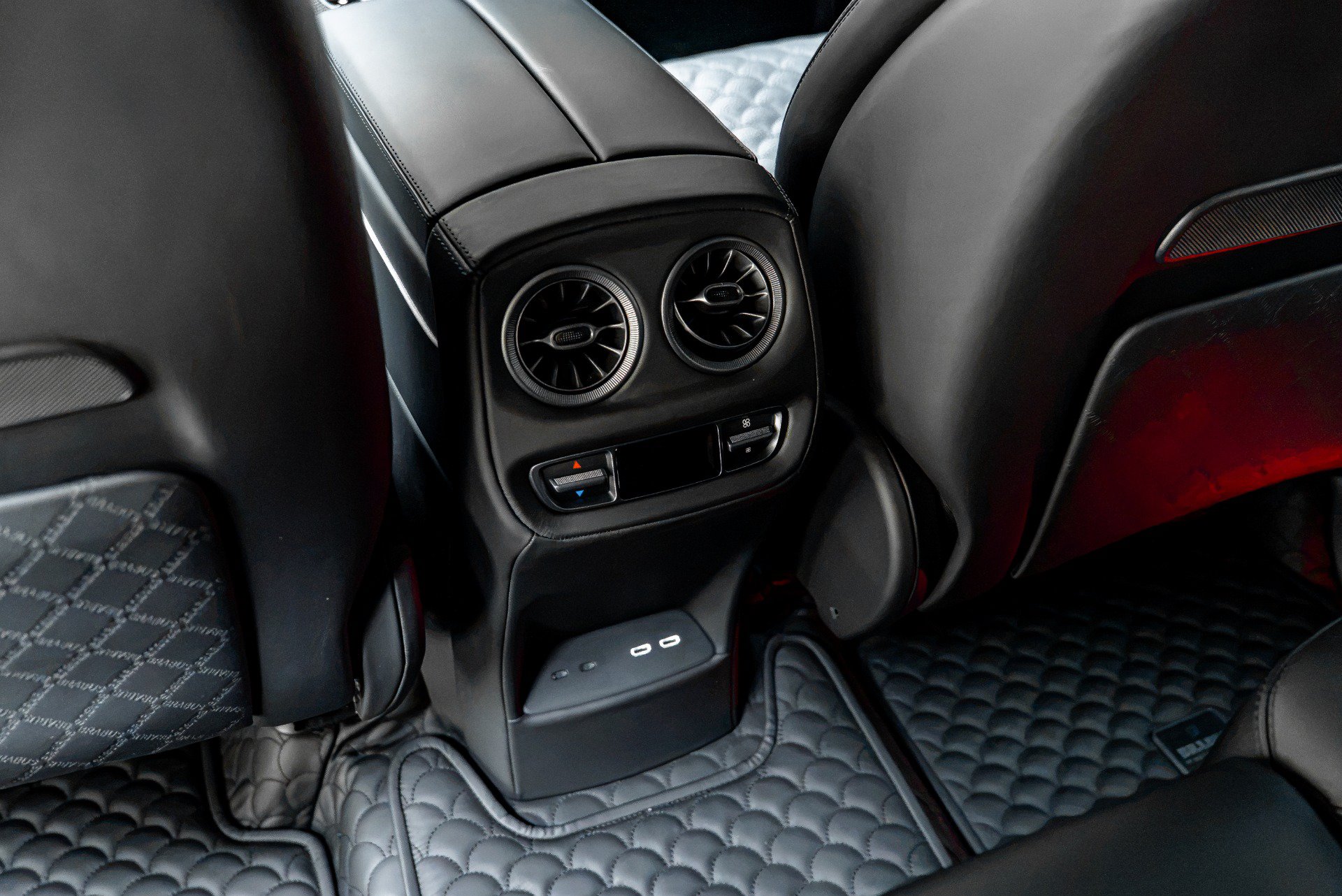 Used 2025 Mercedes-Benz G 63 AMG 4MATIC image 79